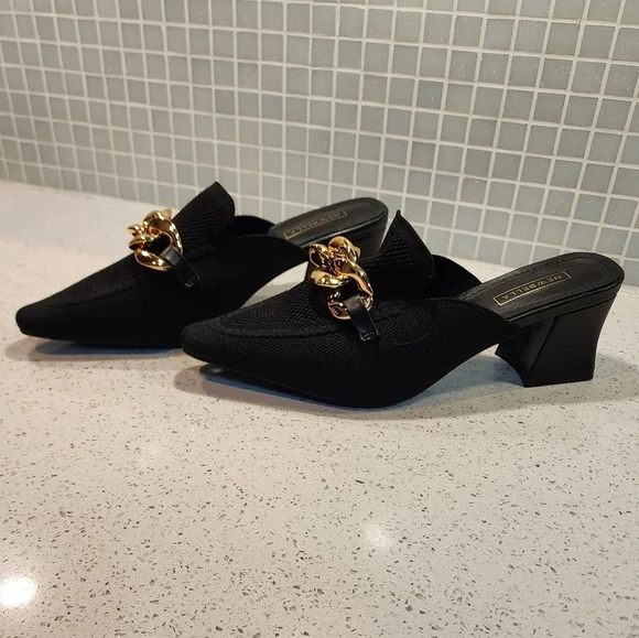 Newbella | Trendy Black Mules with Gold Chain | Size 7.5 Wide - Picture 10 of 14